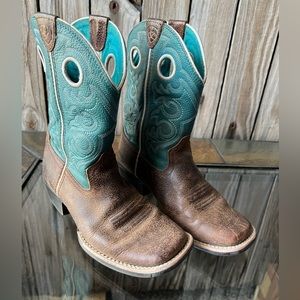 Kid’s Ariat Western Boot Size 1.5 Teal and Brown